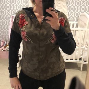 VENUS Tops - Camo-floral colorblock hoodie VENUS Tops - Camo-floral colorblock hoodie